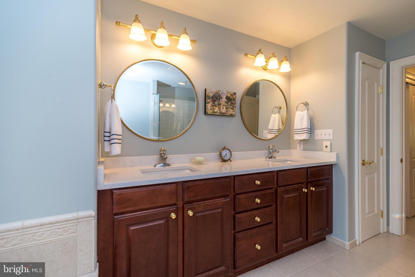 552 Deer Lake Circle