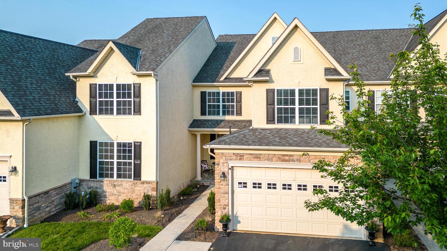 552 Deer Lake Circle
