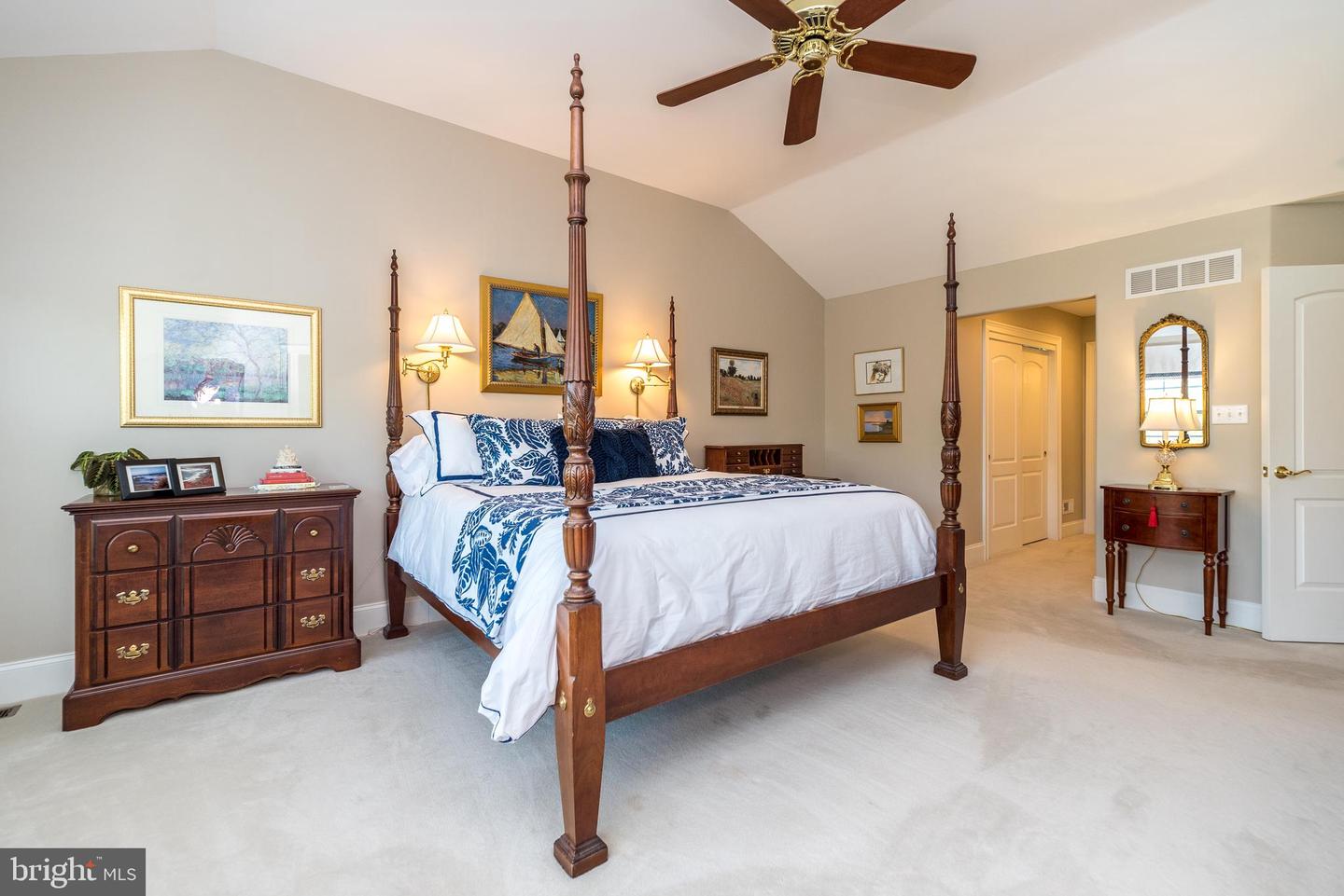 552 Deer Lake Circle