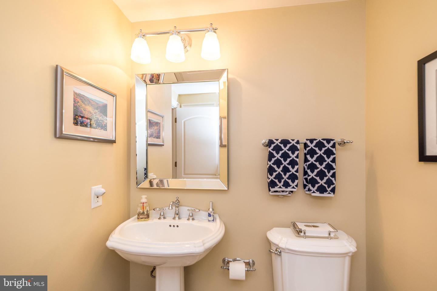 552 Deer Lake Circle
