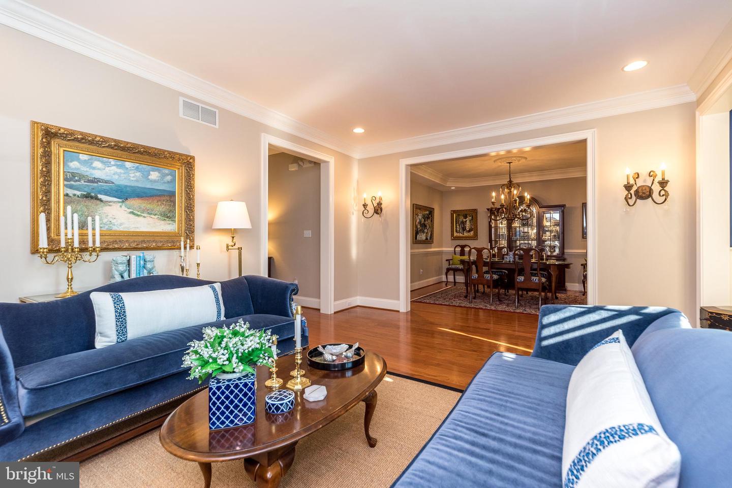 552 Deer Lake Circle