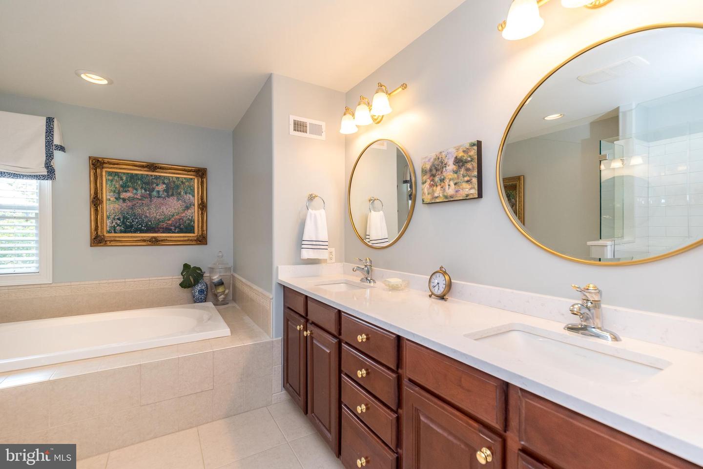552 Deer Lake Circle