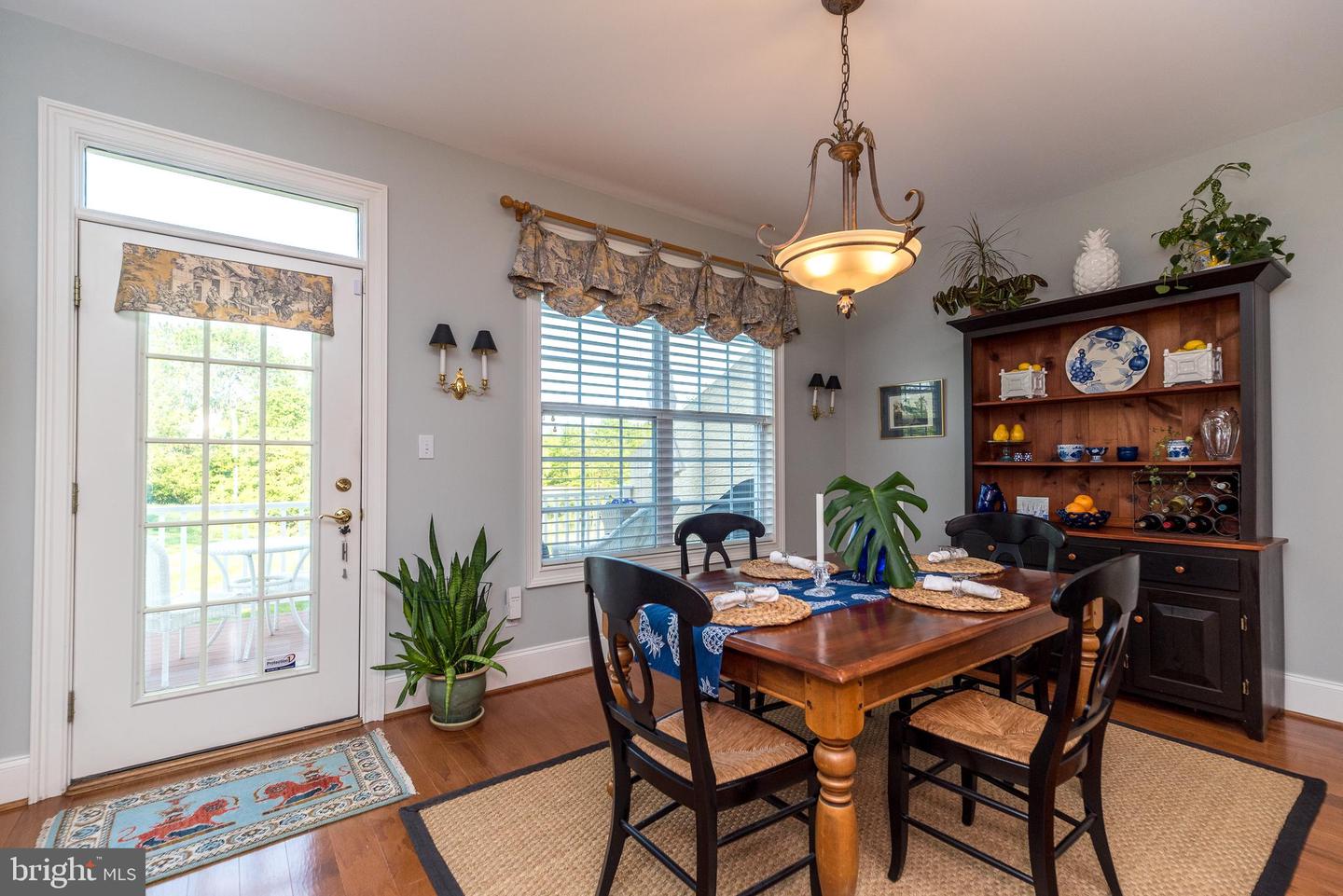 552 Deer Lake Circle
