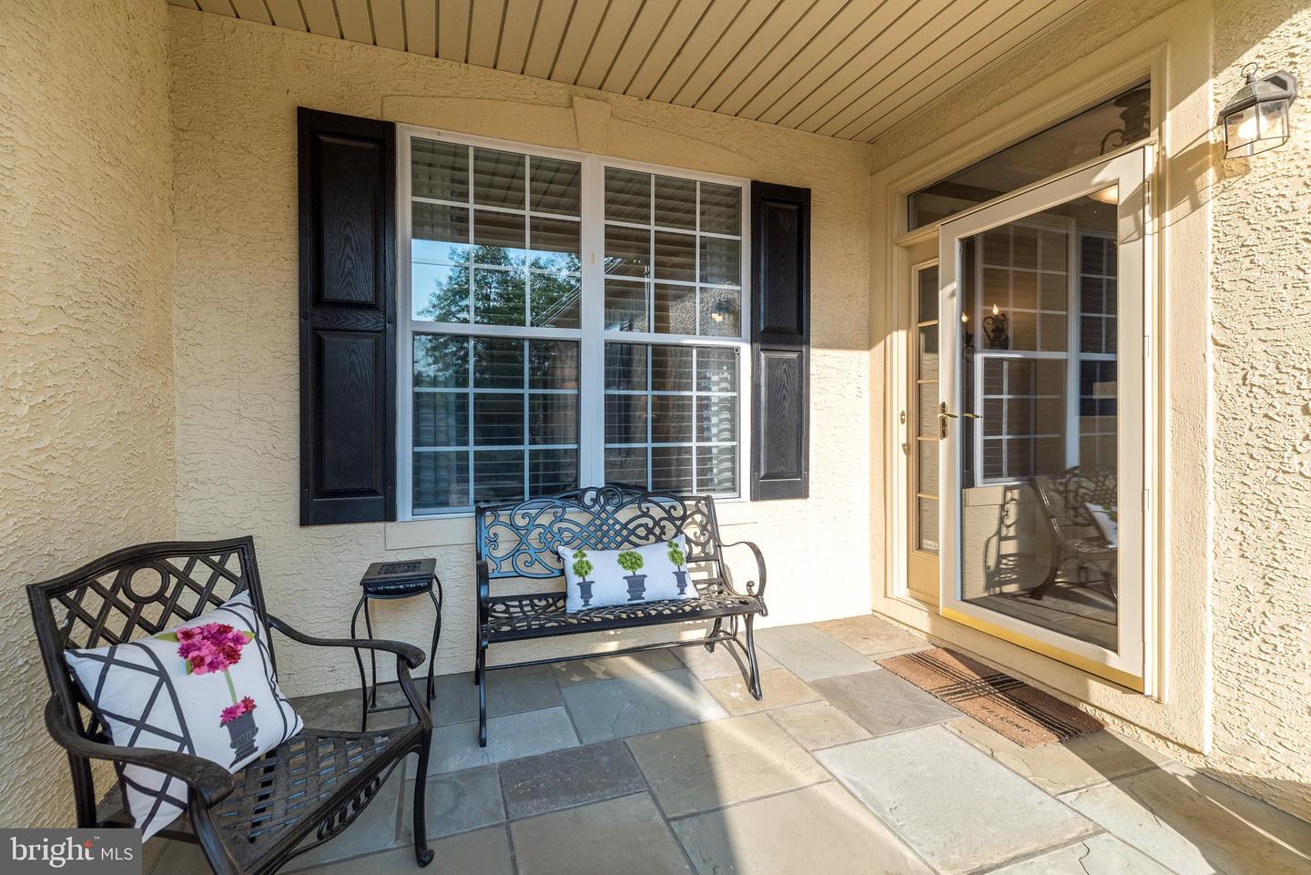 552 Deer Lake Circle