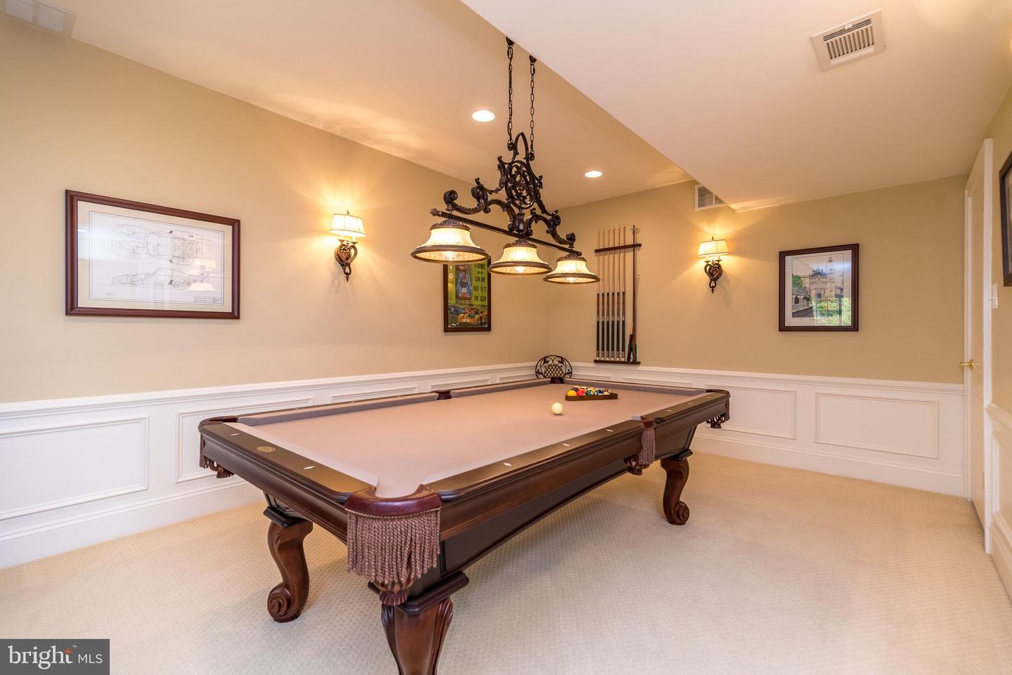 552 Deer Lake Circle