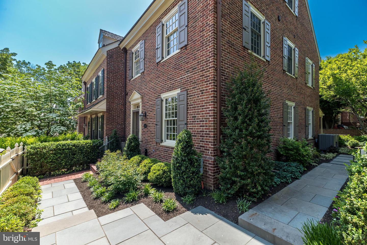 1203 Meissen Ct