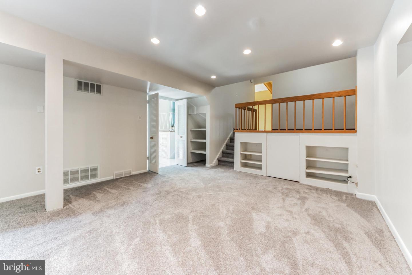 29 Red Rowan Ln