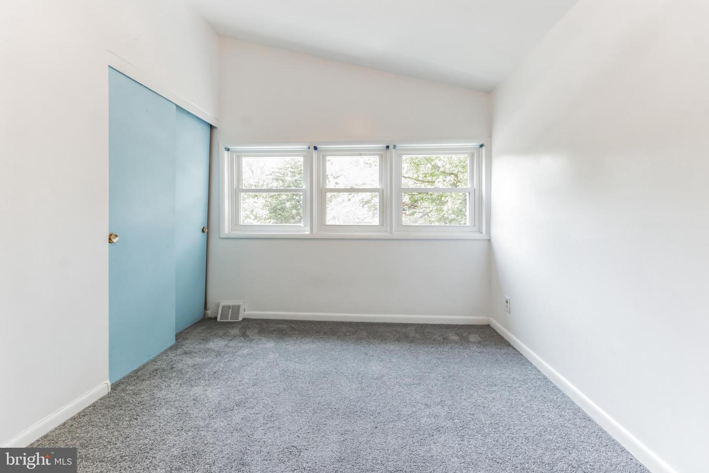 29 Red Rowan Ln
