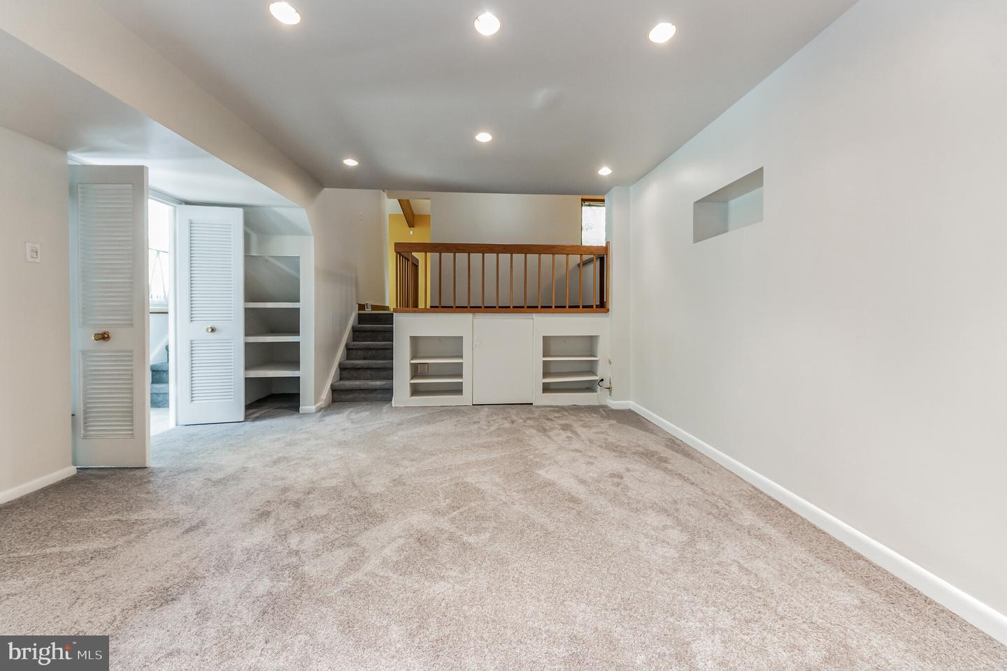 29 Red Rowan Ln