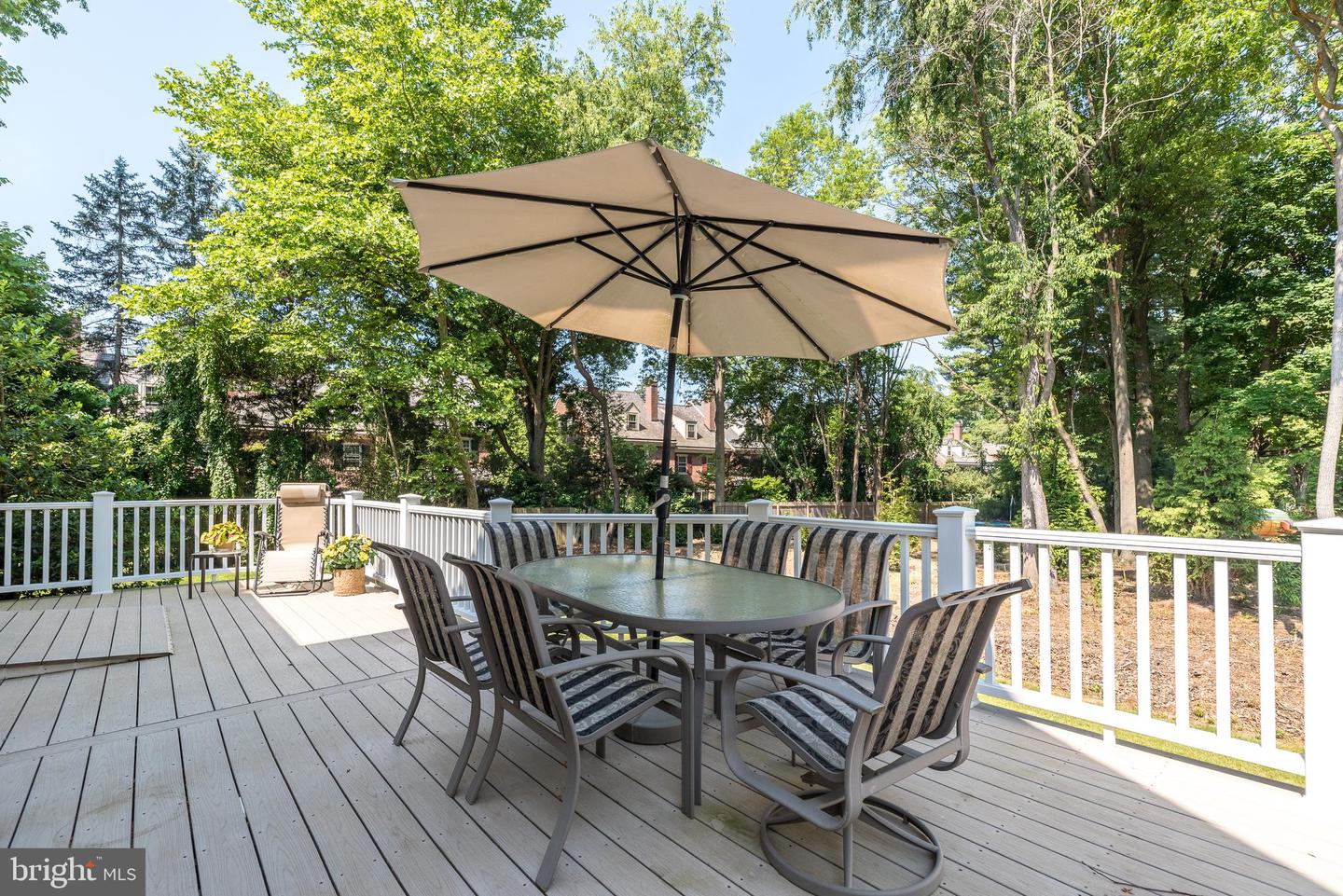 309 Gentry Ln