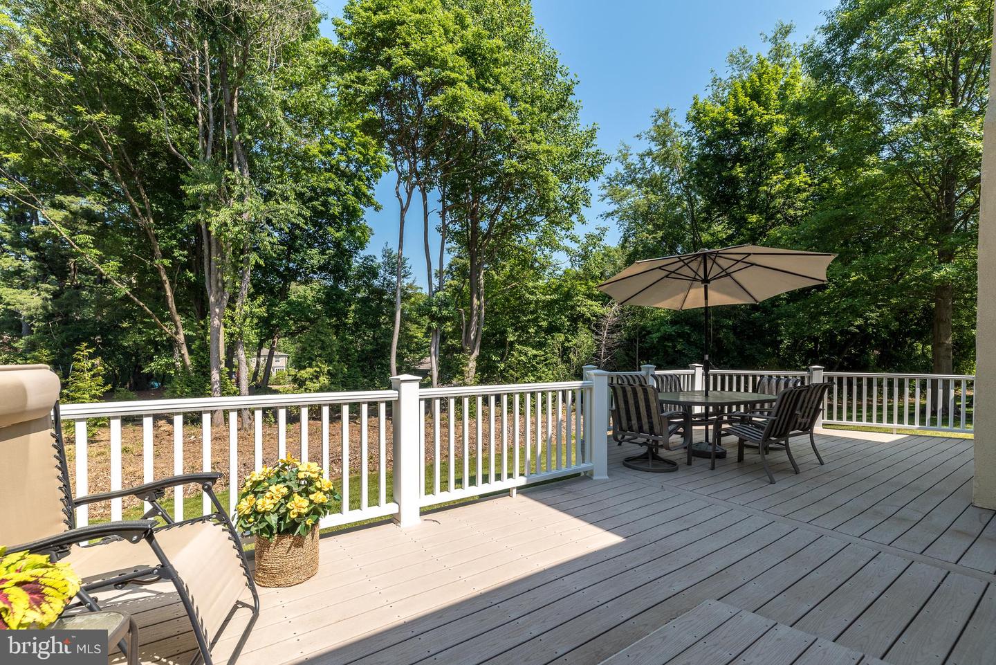 309 Gentry Ln