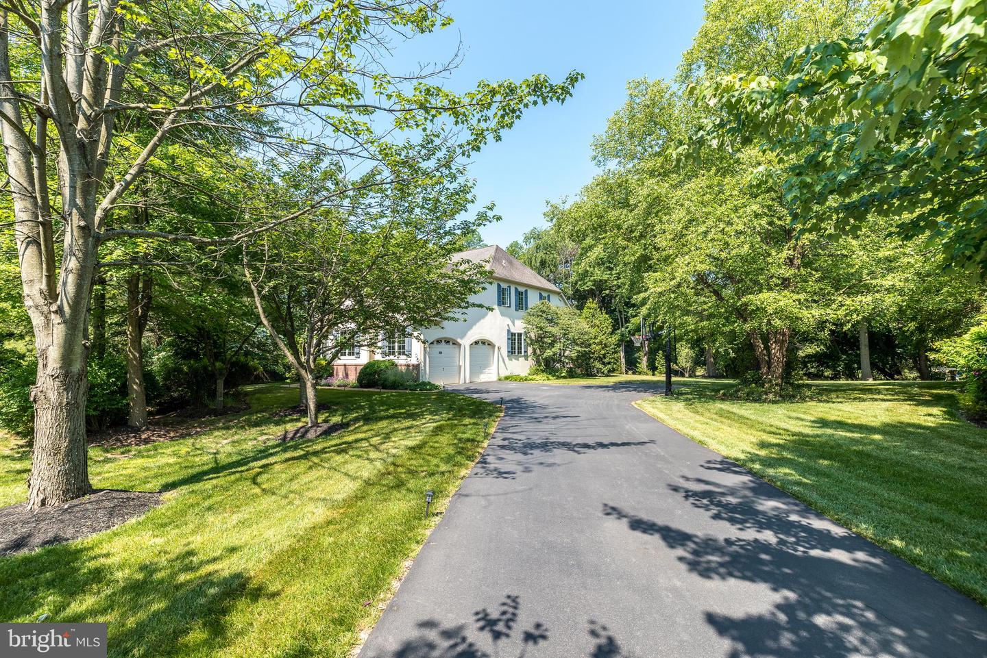 309 Gentry Ln