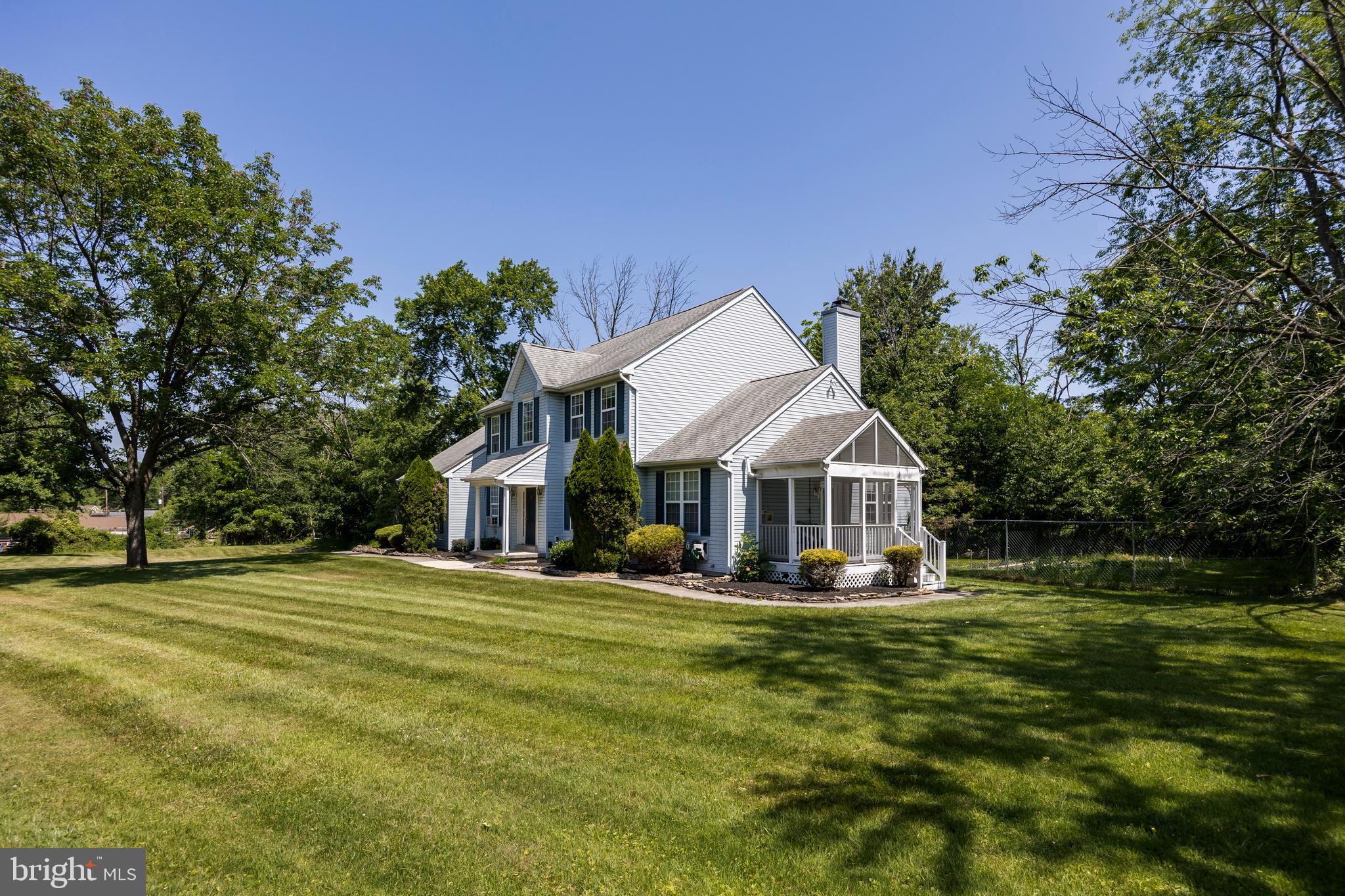112 Wentworth Dr