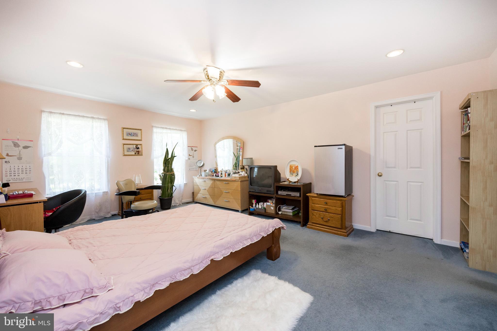 112 Wentworth Dr