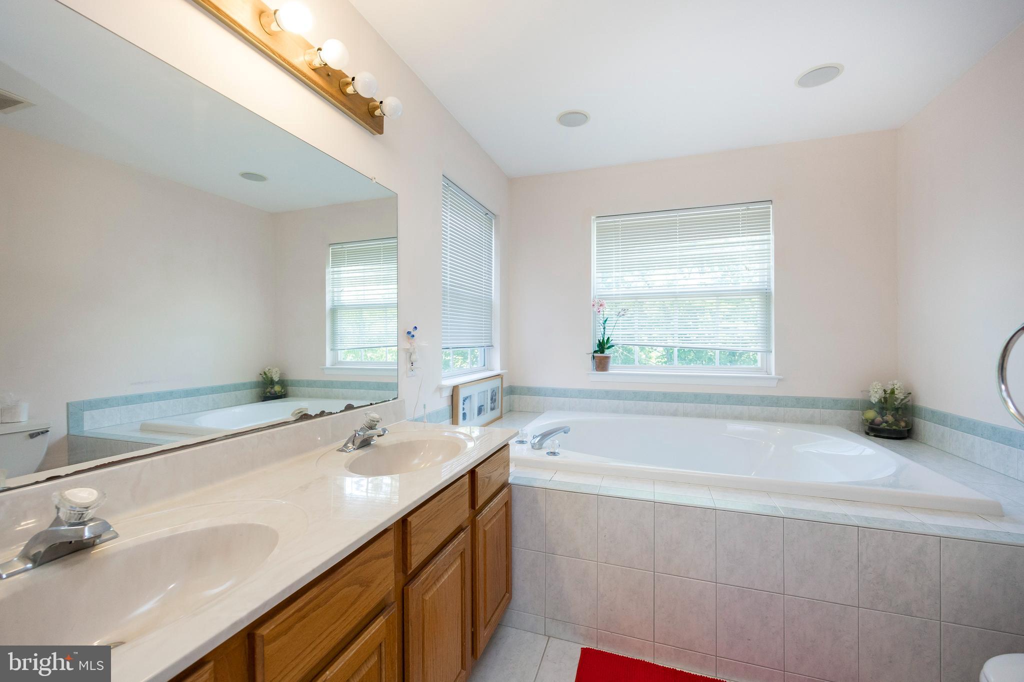 112 Wentworth Dr