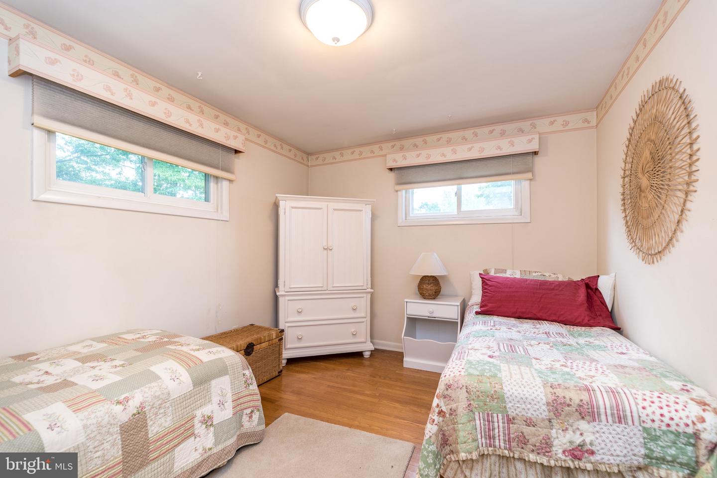 235 Roberts Ave