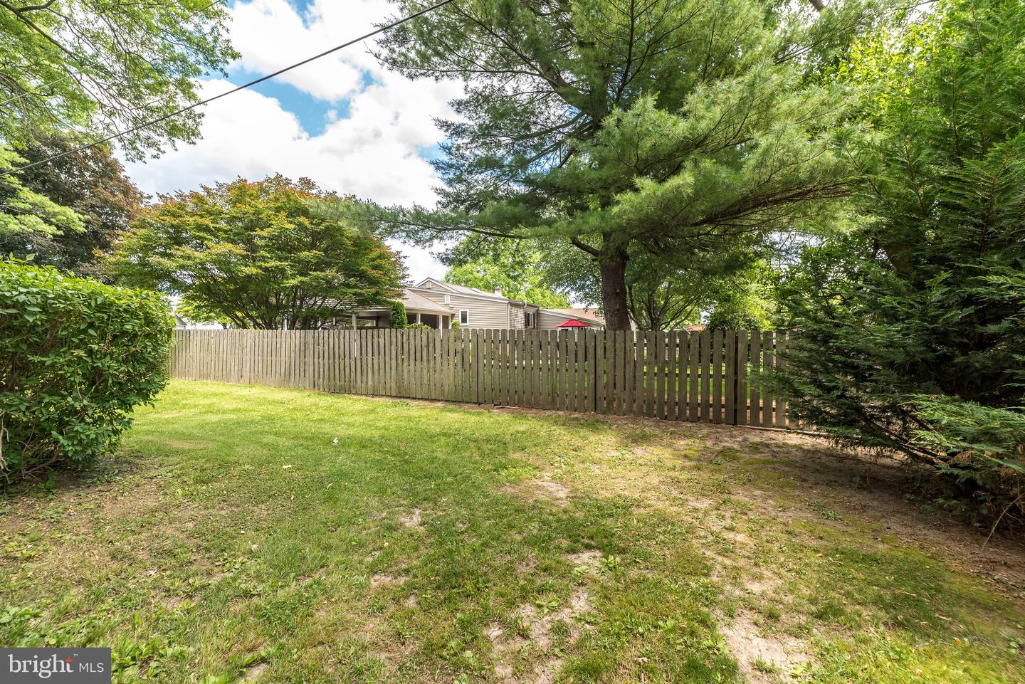 235 Roberts Ave