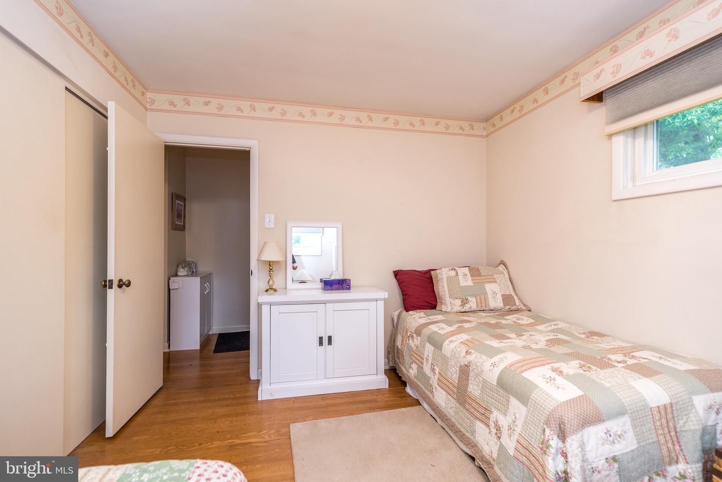 235 Roberts Ave