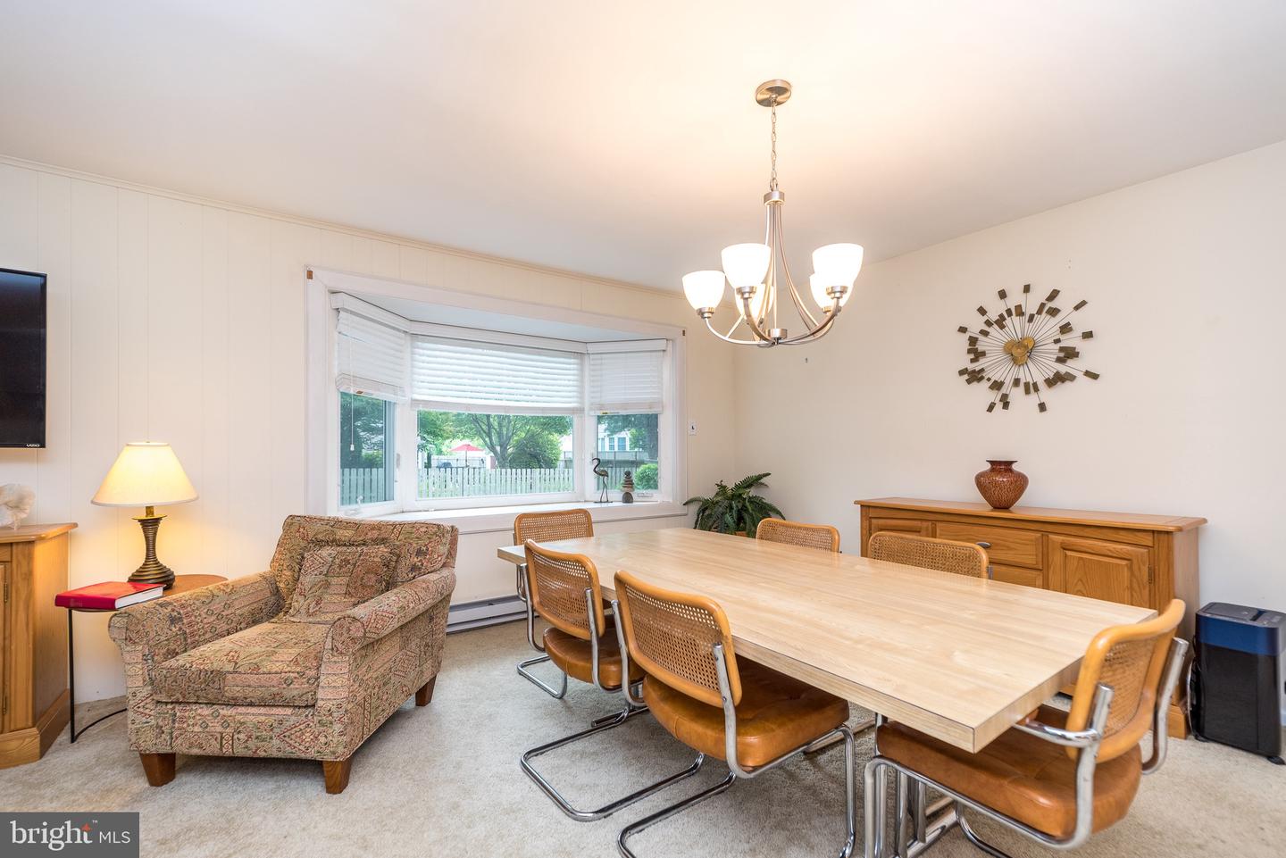 235 Roberts Ave