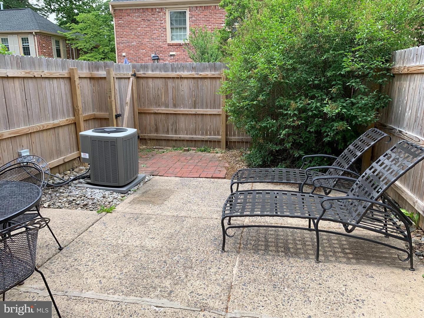 184 Albemarle Dr