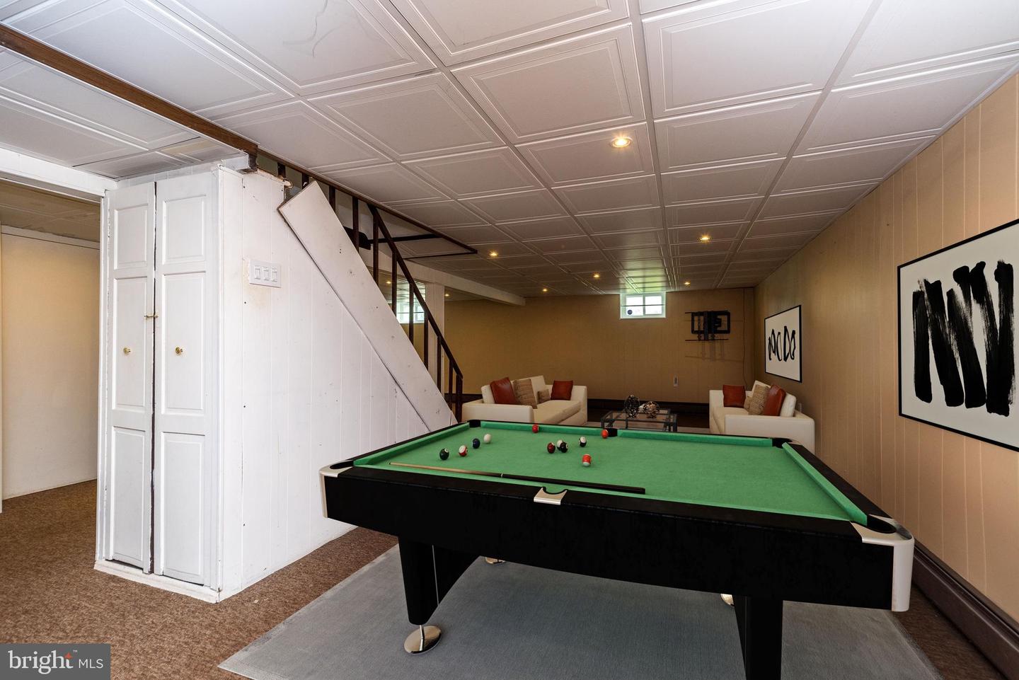 3202 Sharon Ln