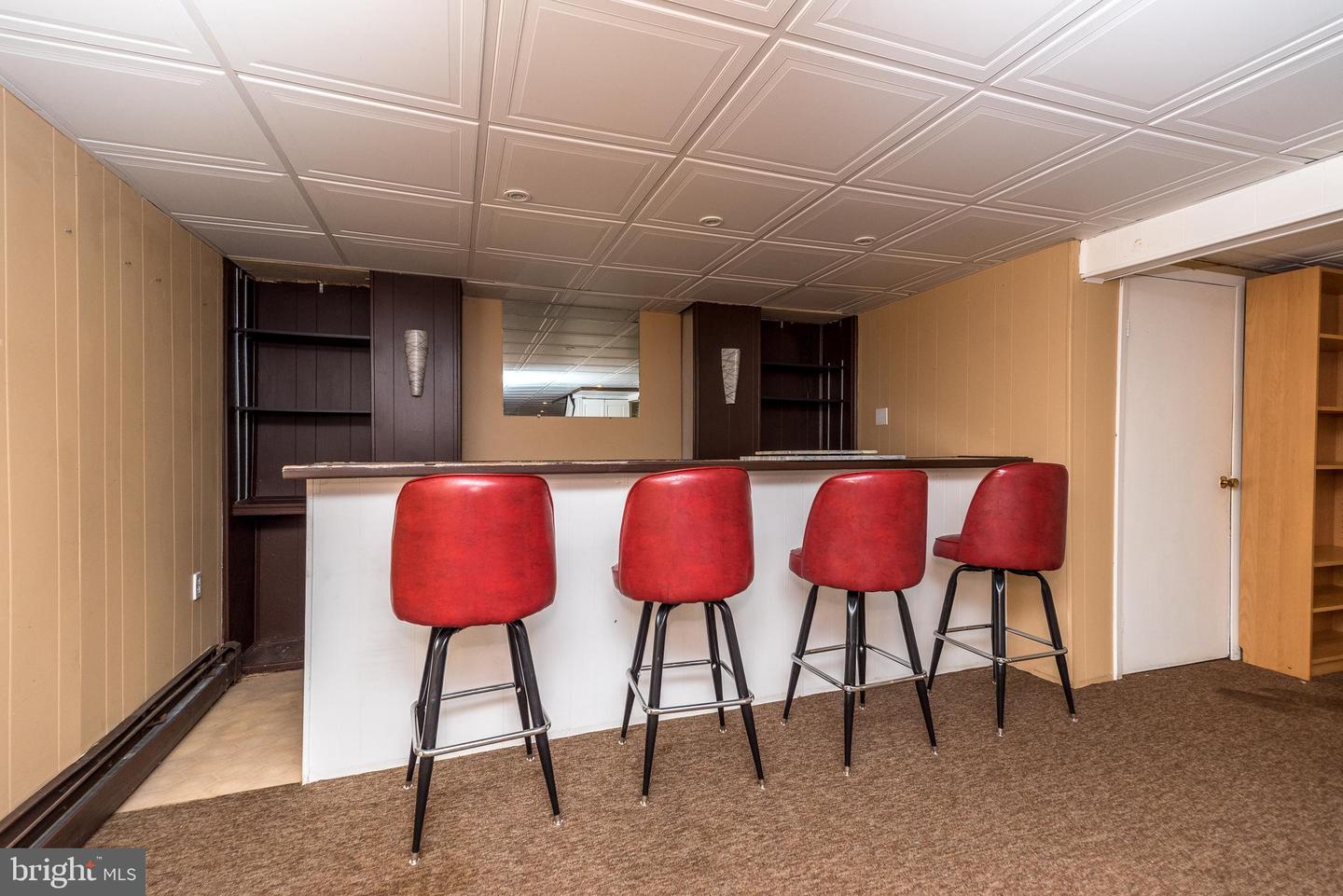 3202 Sharon Ln