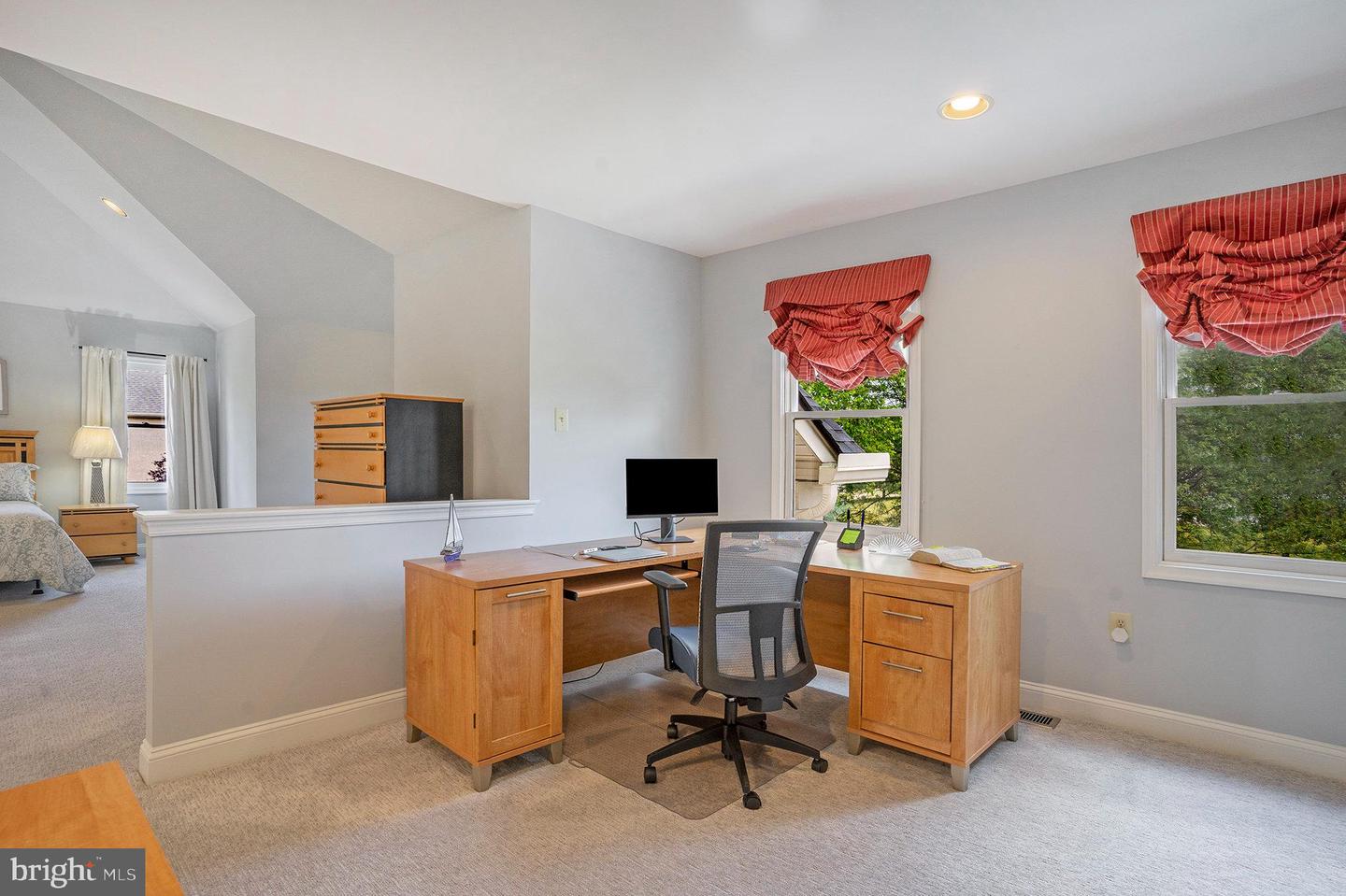 1181 Peterman Ln