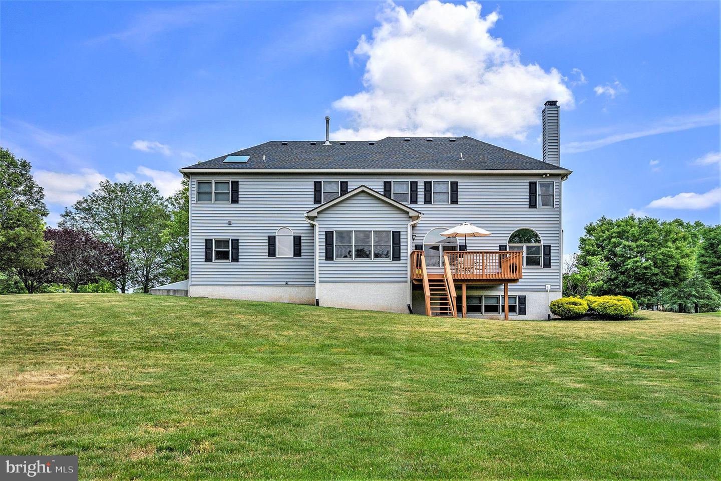 1181 Peterman Ln