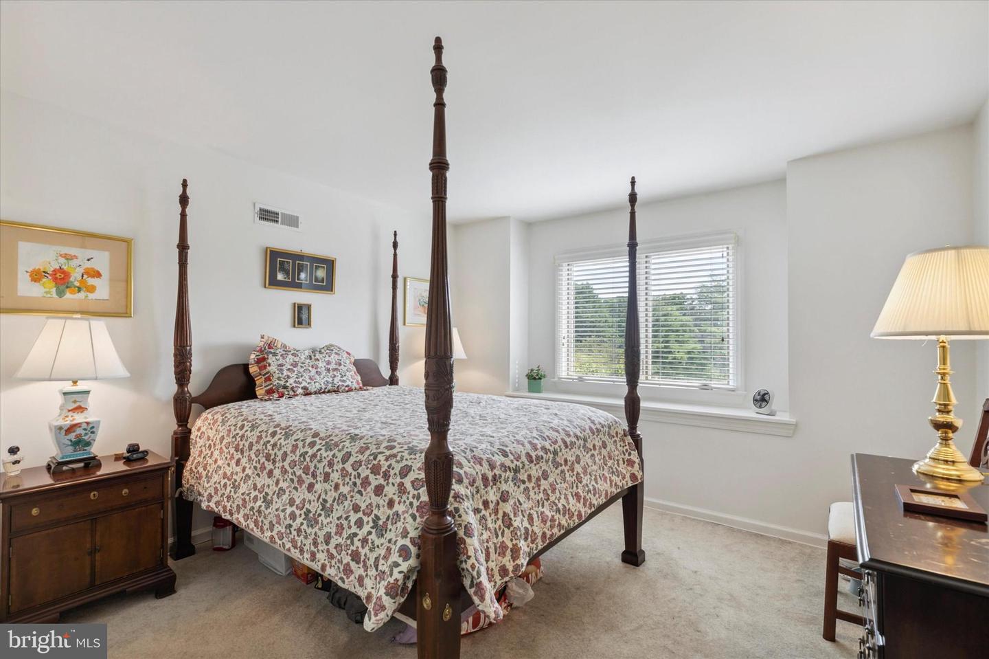 126 Splitrail Ln
