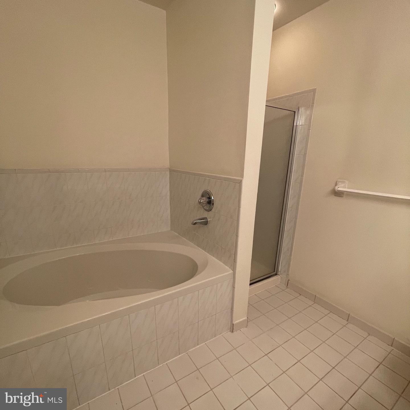 37 White Pine Ct