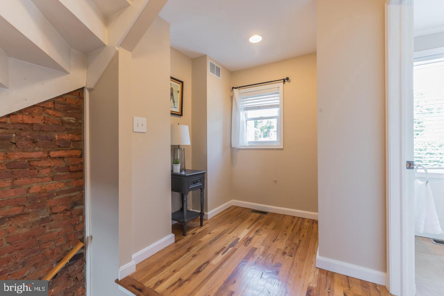 120 W 1st Ave
