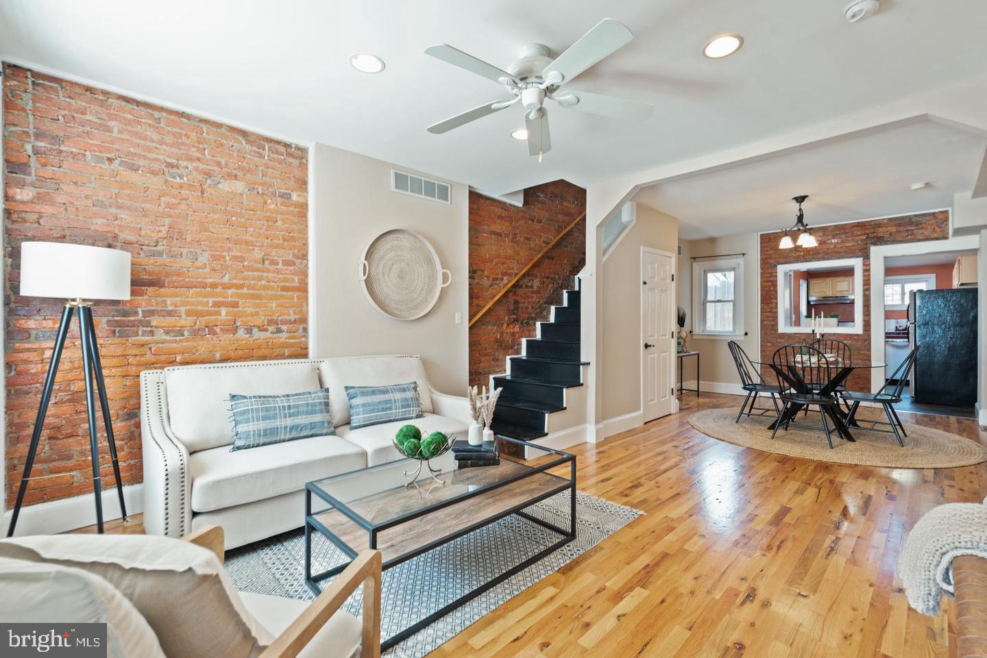 120 W 1st Ave