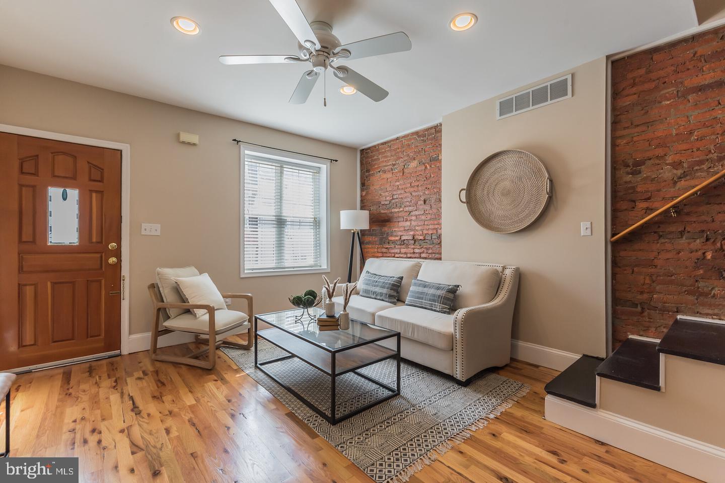 120 W 1st Ave