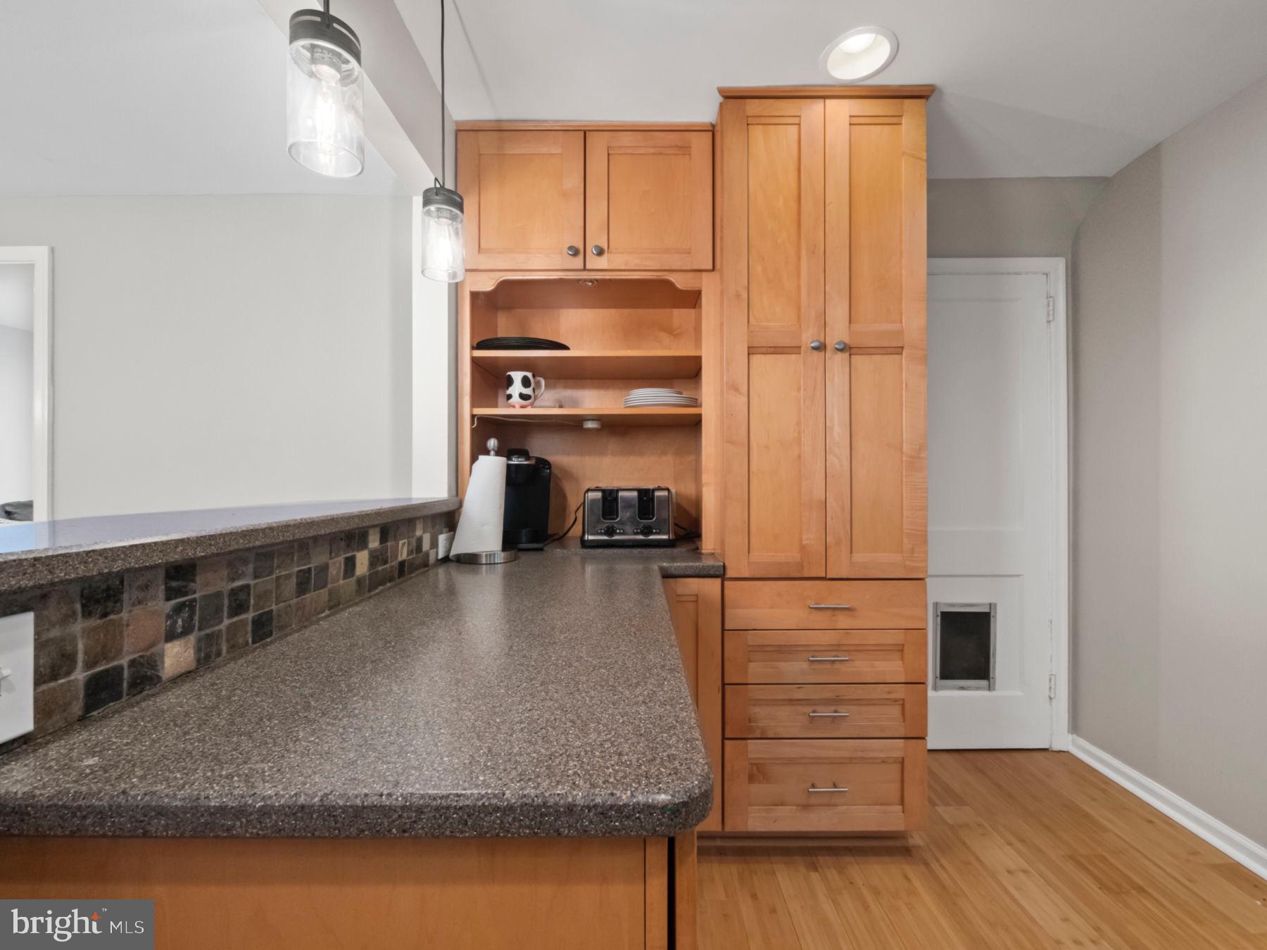 1212 Rosemont Ln
