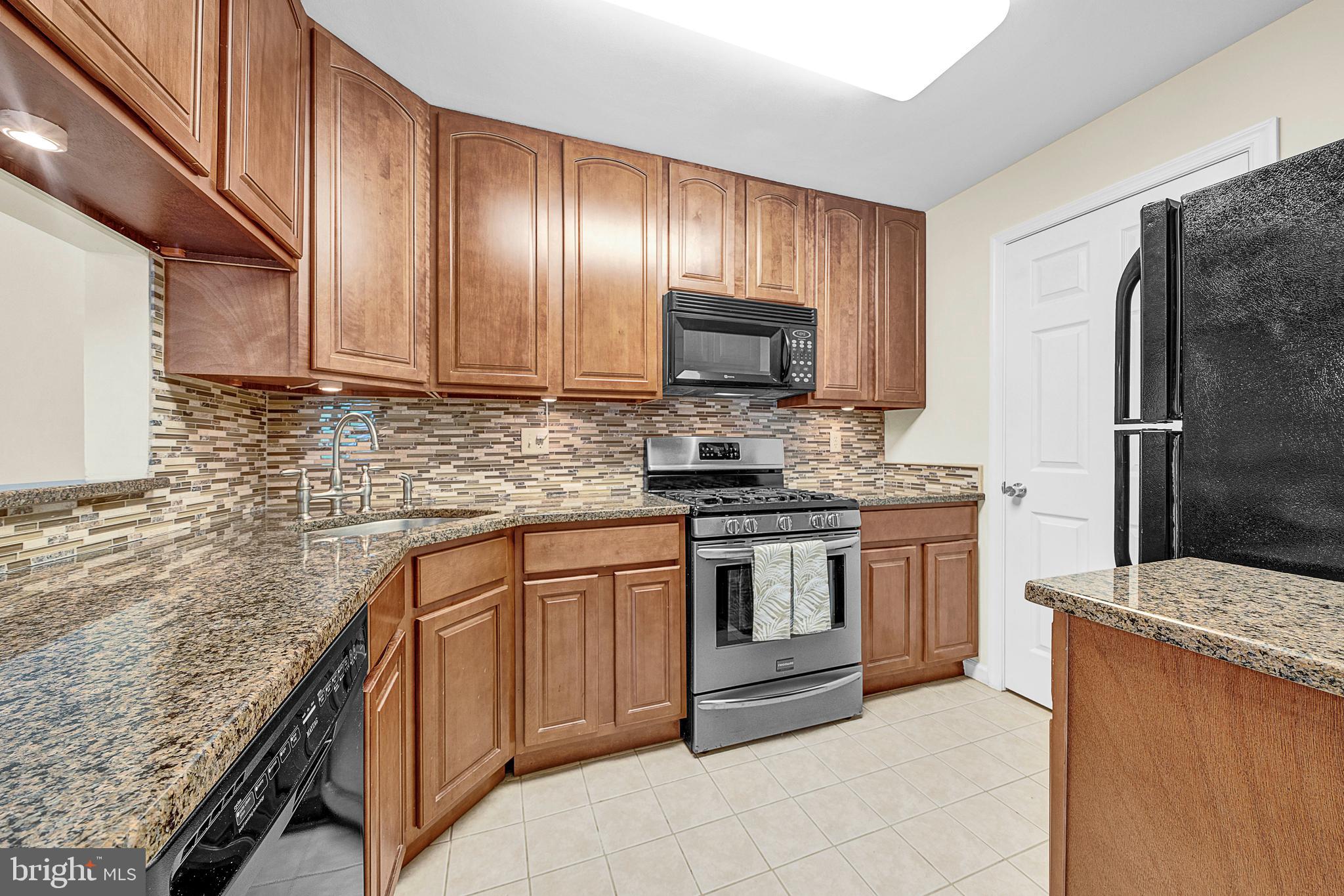515 Poplar Ct