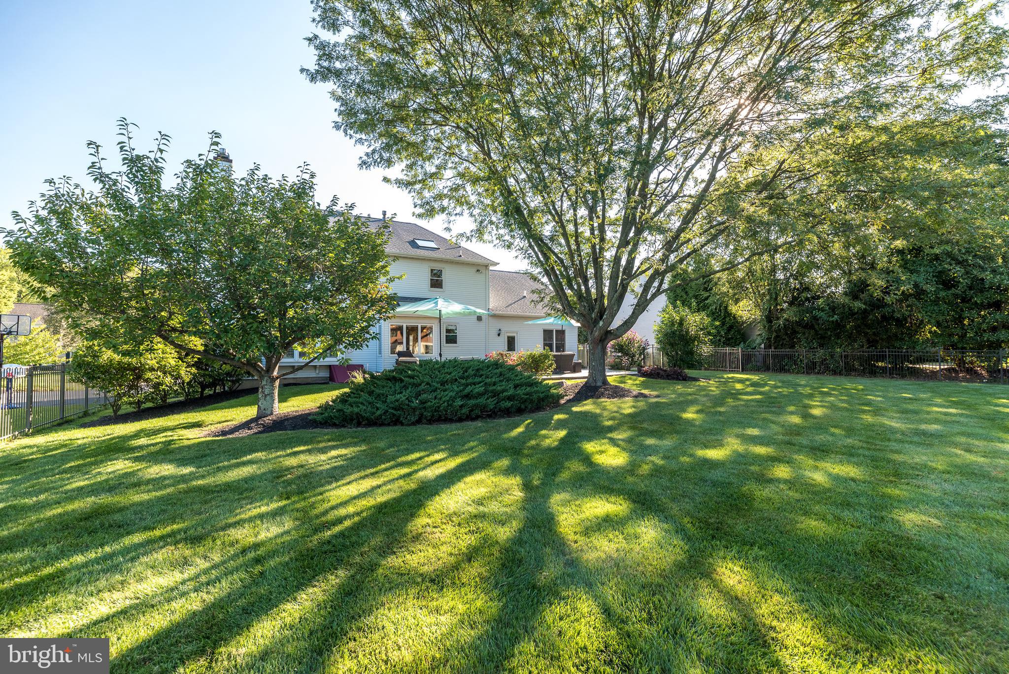 732 Castlewood Dr
