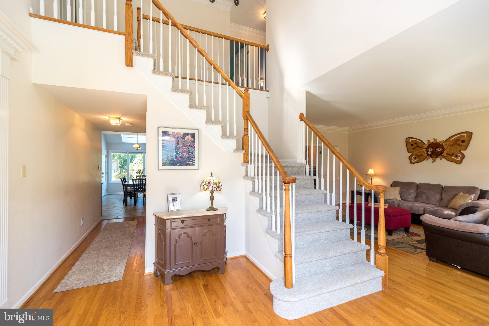 732 Castlewood Dr