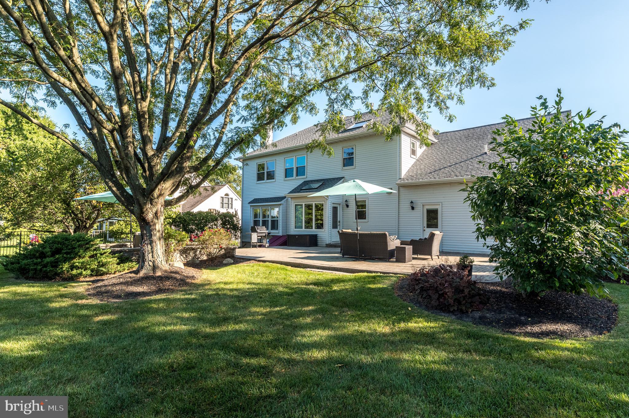 732 Castlewood Dr