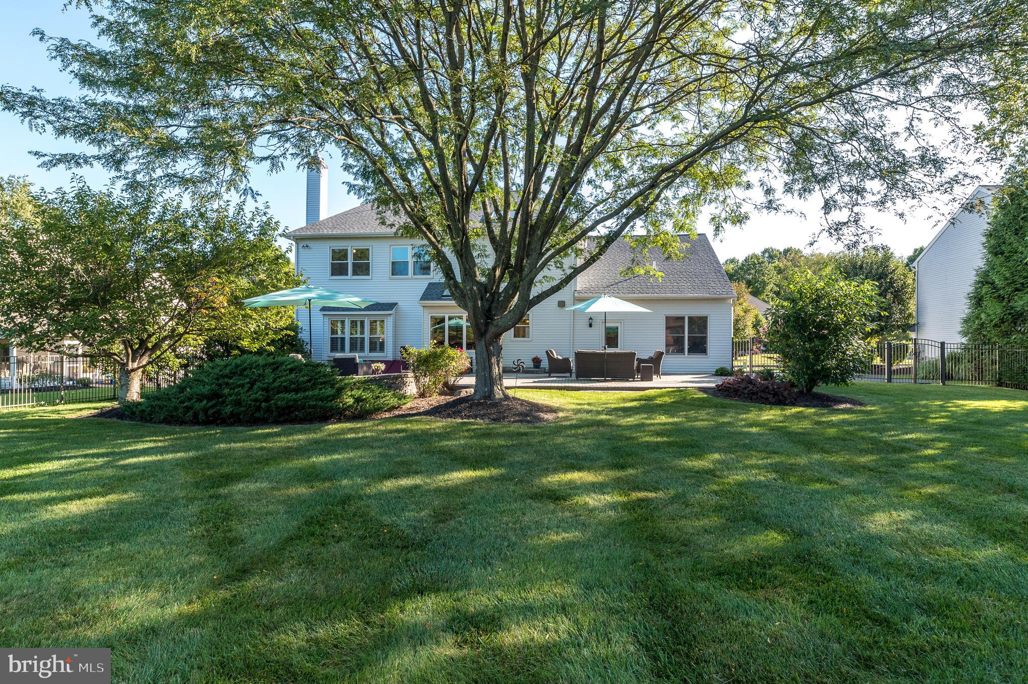 732 Castlewood Dr