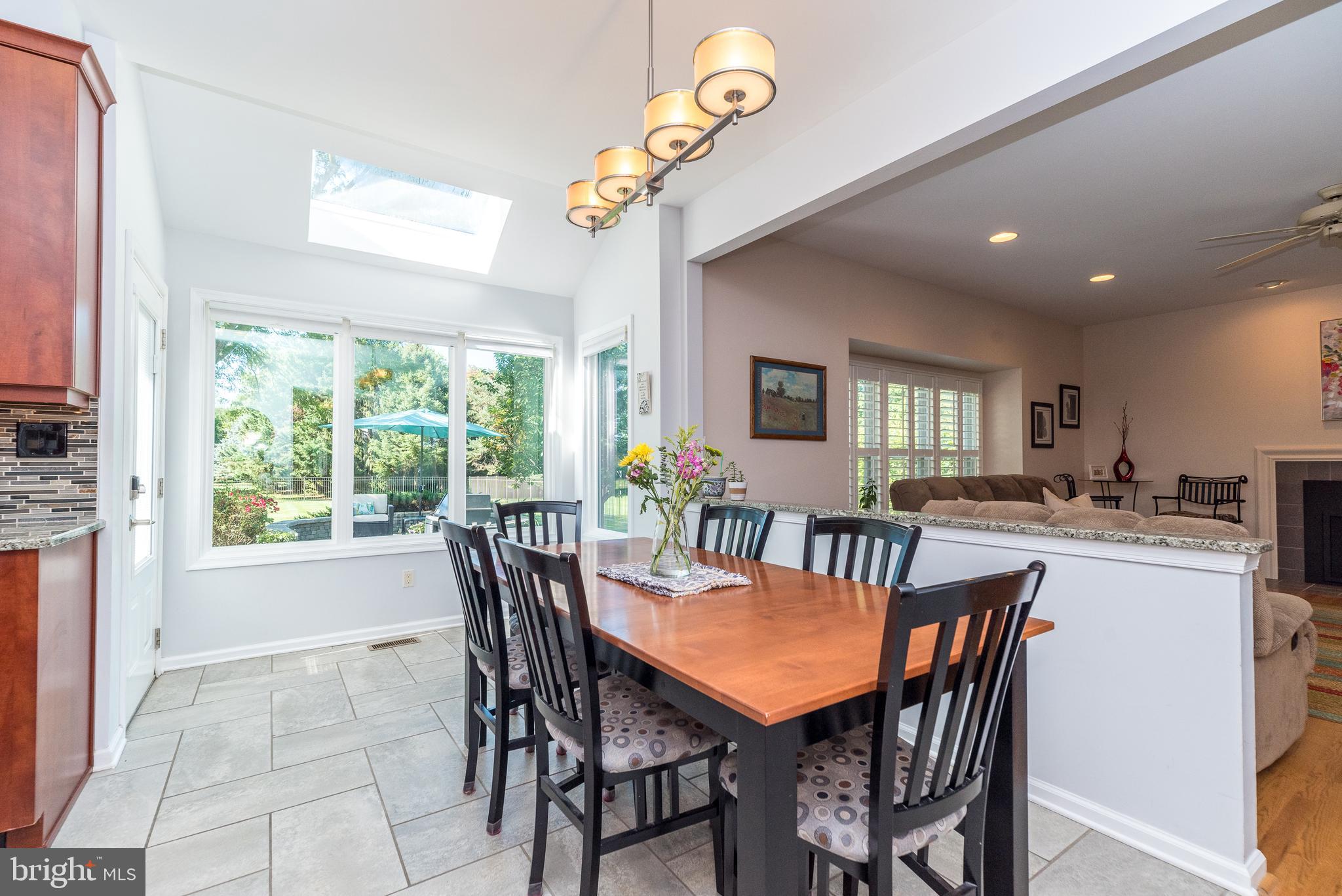 732 Castlewood Dr