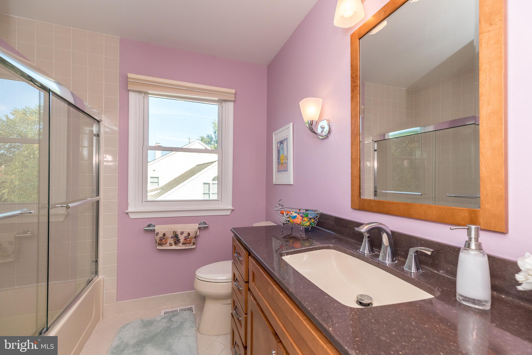 732 Castlewood Dr