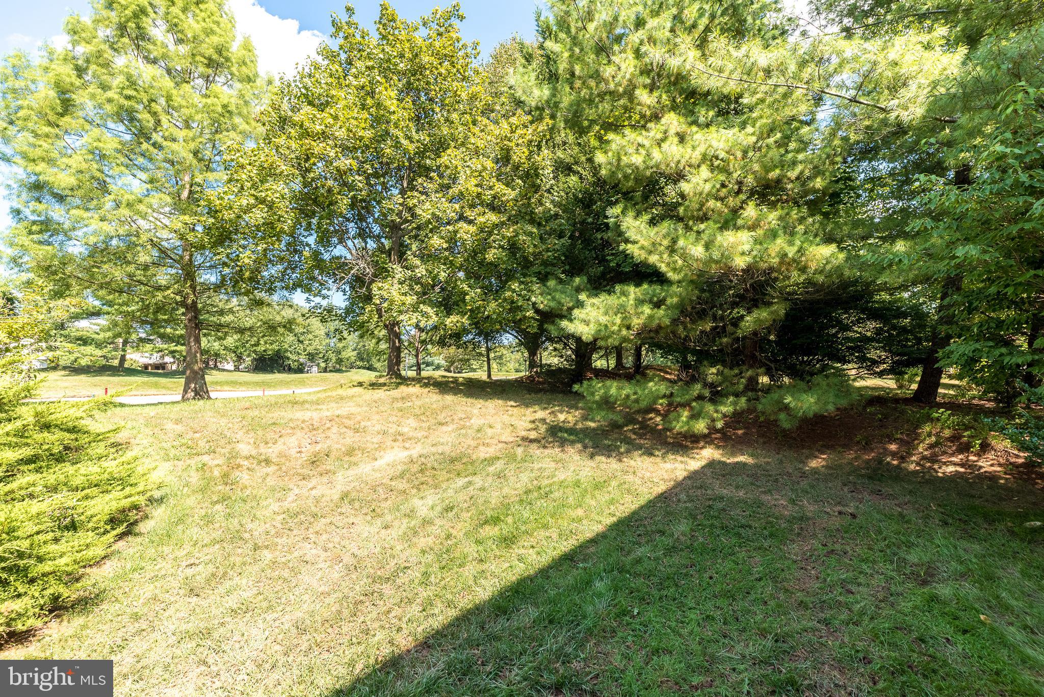 1043 Glendevon Dr