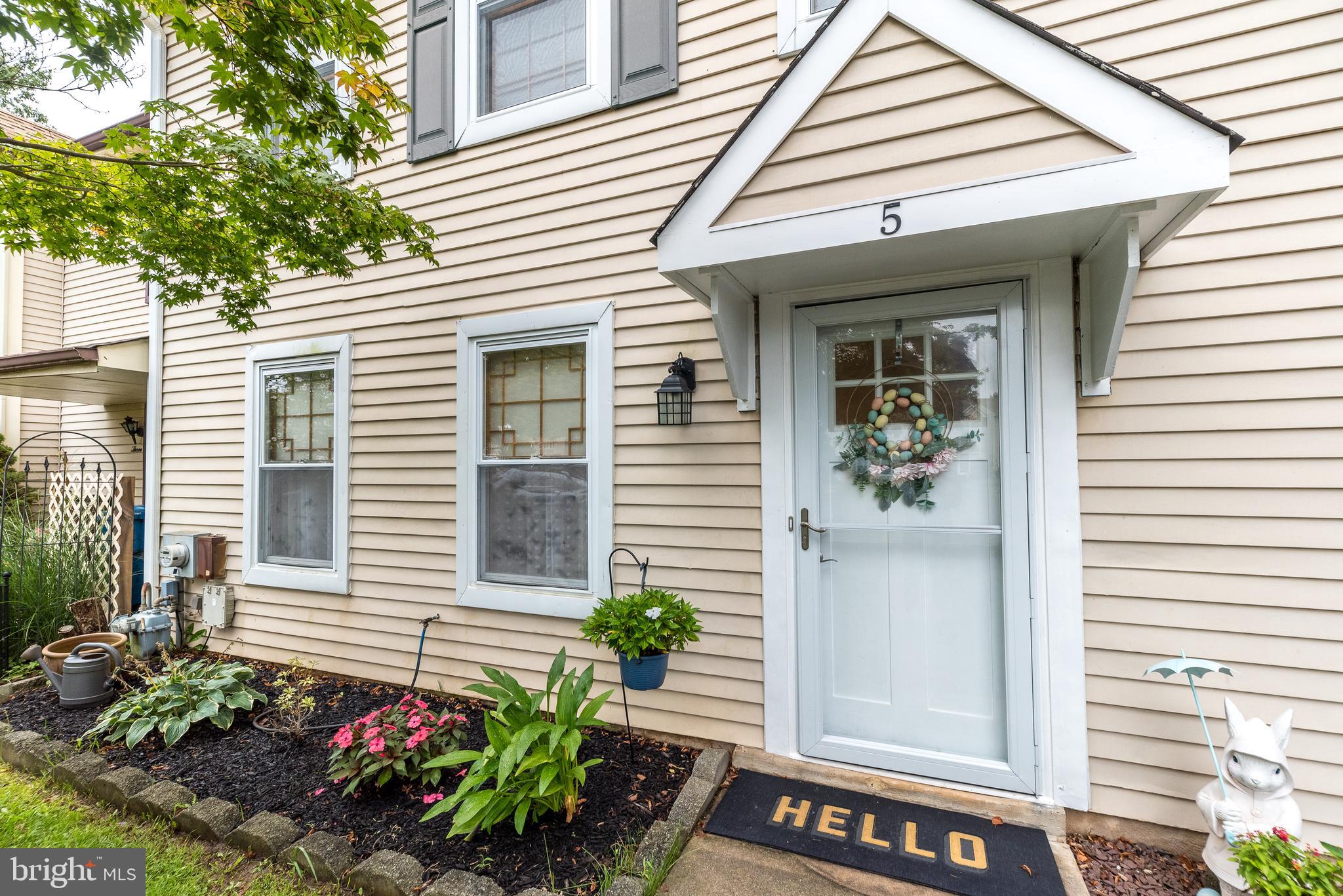 5 Churchill Cir