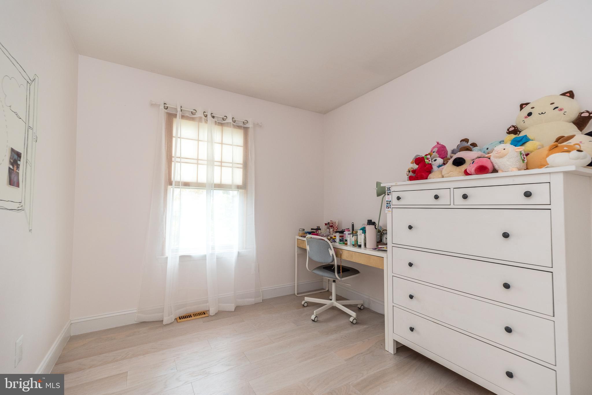 5 Churchill Cir
