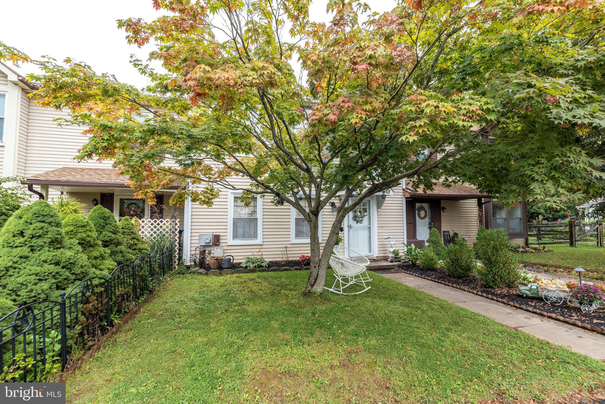 5 Churchill Cir
