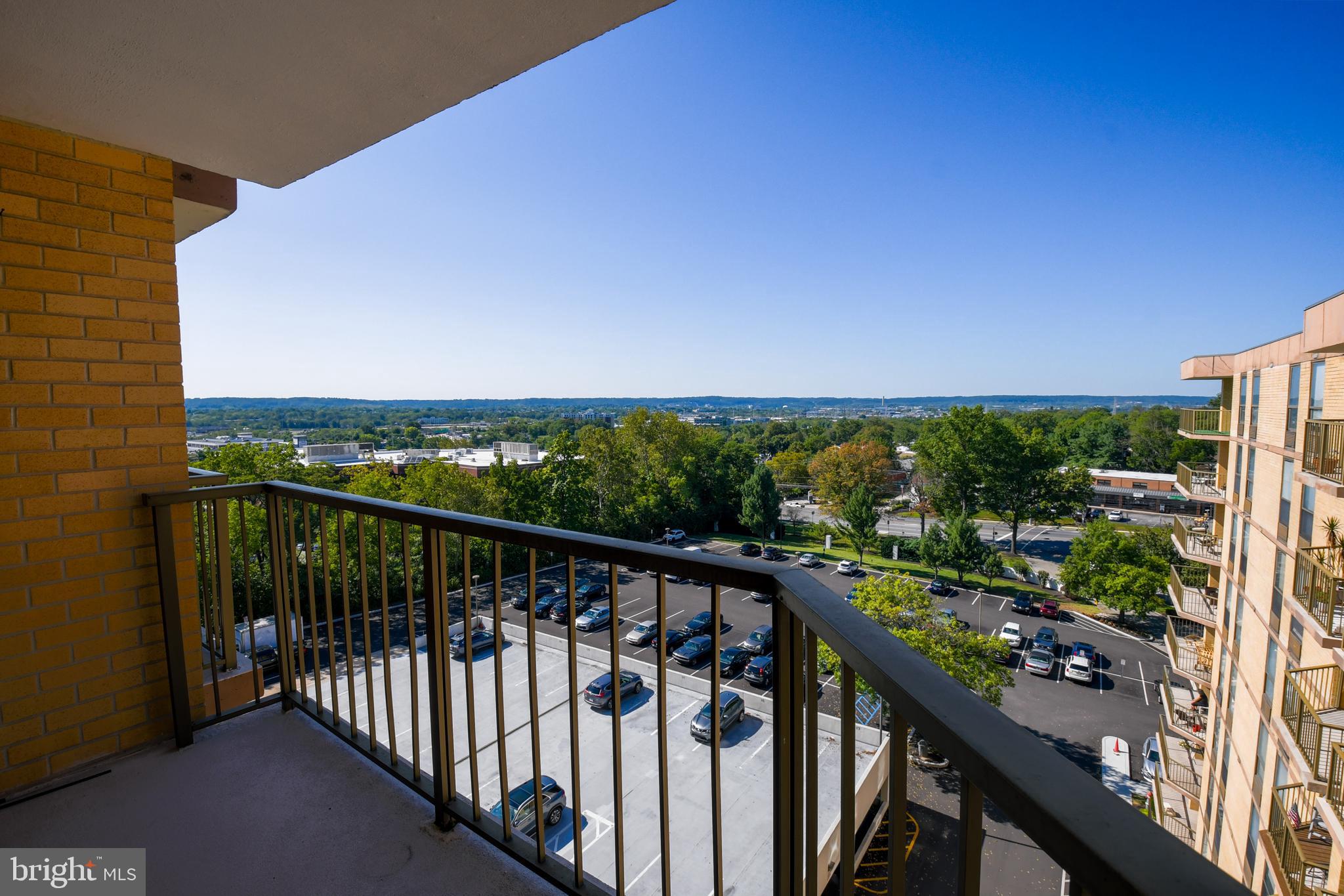 666 W Germantown Pike #2809