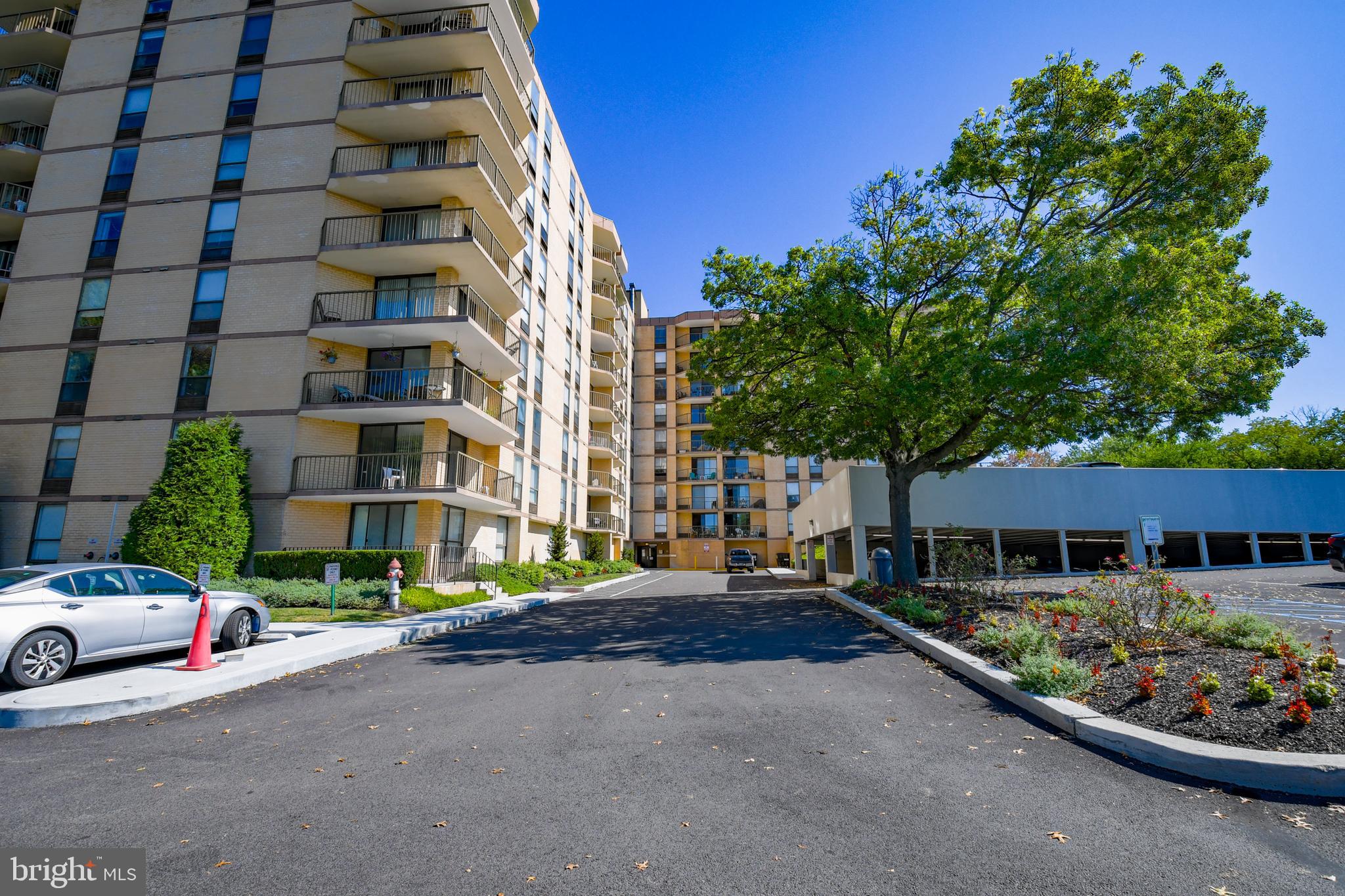 666 W Germantown Pike #2809