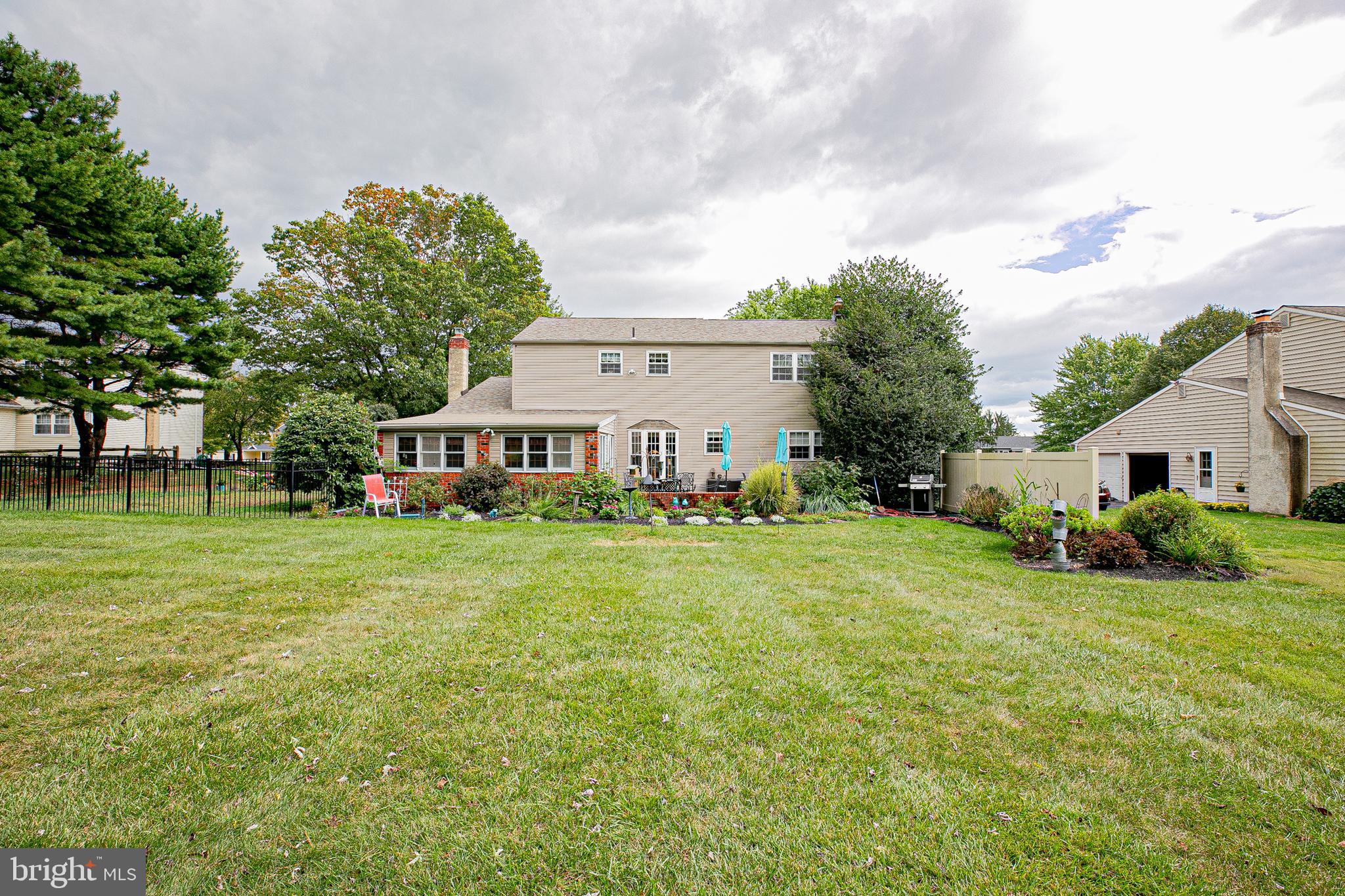 3012 Walker Ln