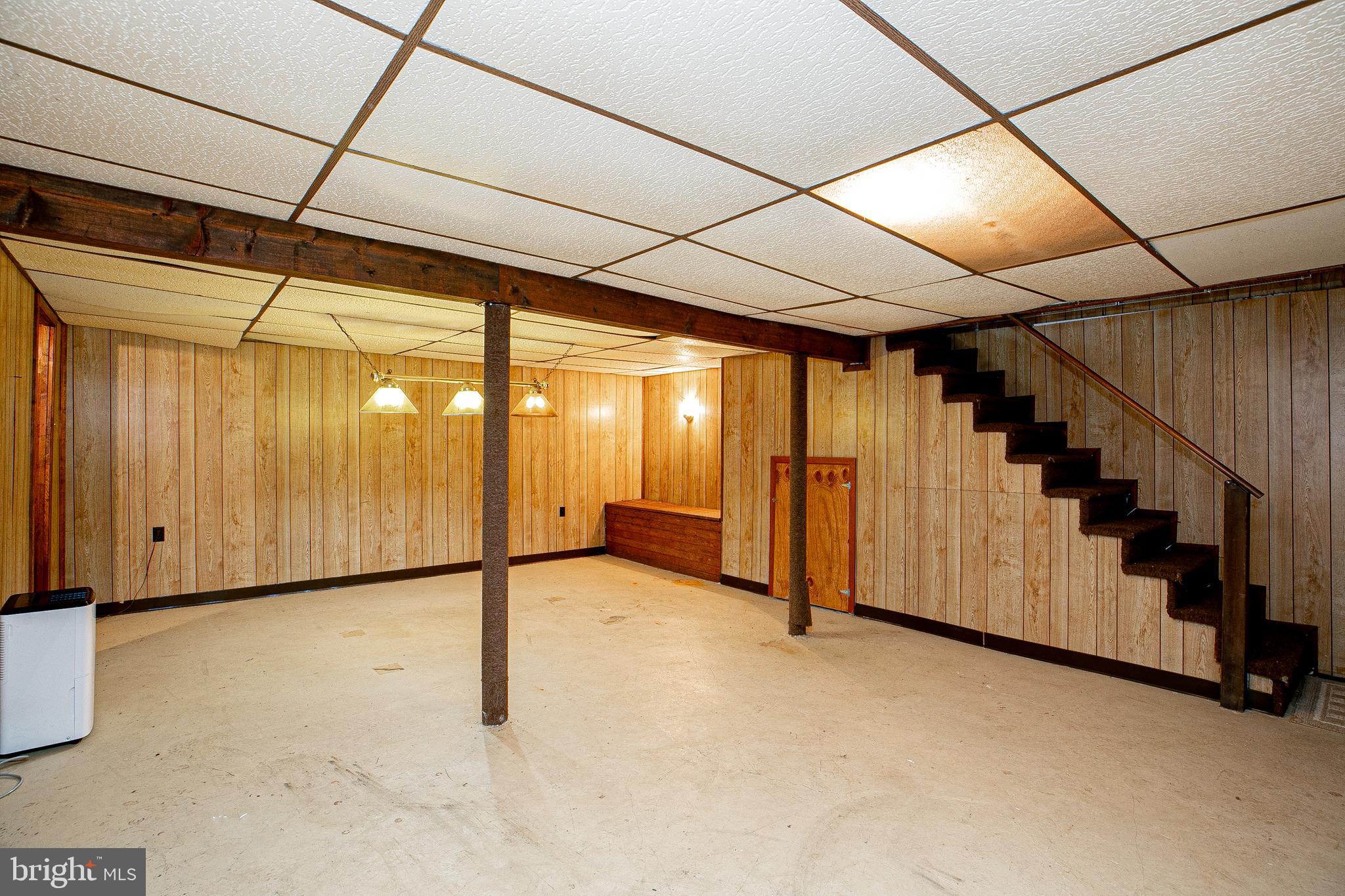 3012 Walker Ln