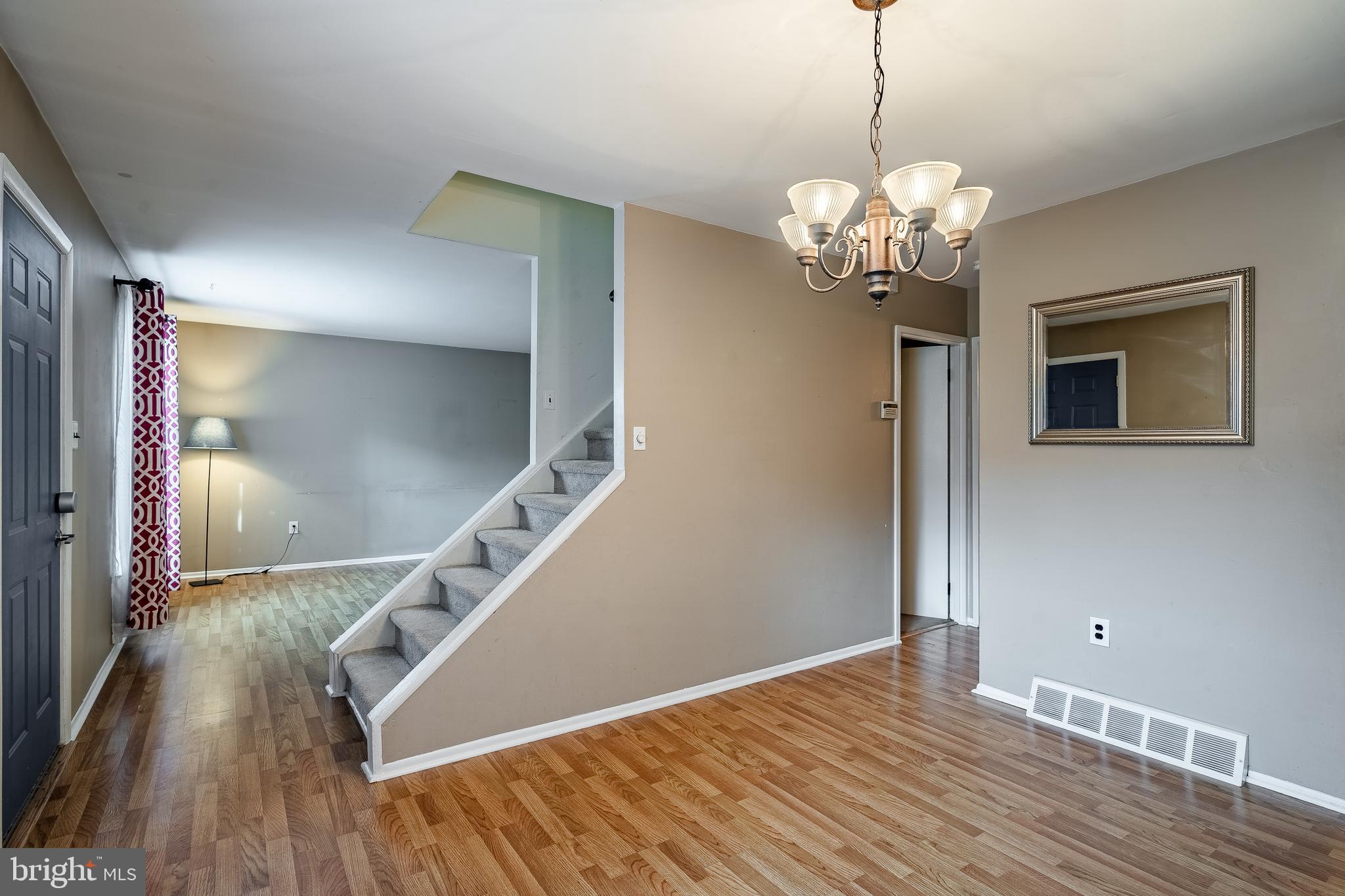 406 Whitpain Hls